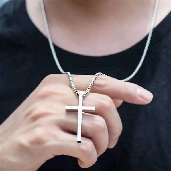 Versatile and Stylish Stainless Steel Cross Pendant Sweater Chain! ：For Fashion Man