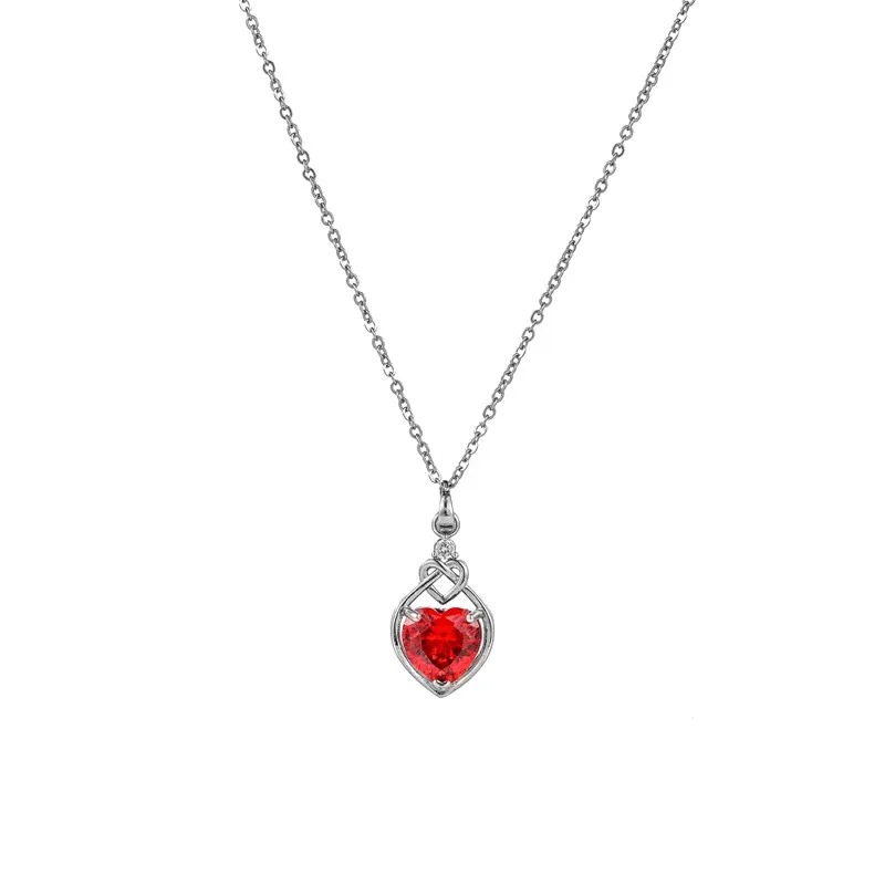 Dazzling Heart-shaped Zircon Pendant Necklace: The embodiment of refinement and elegance